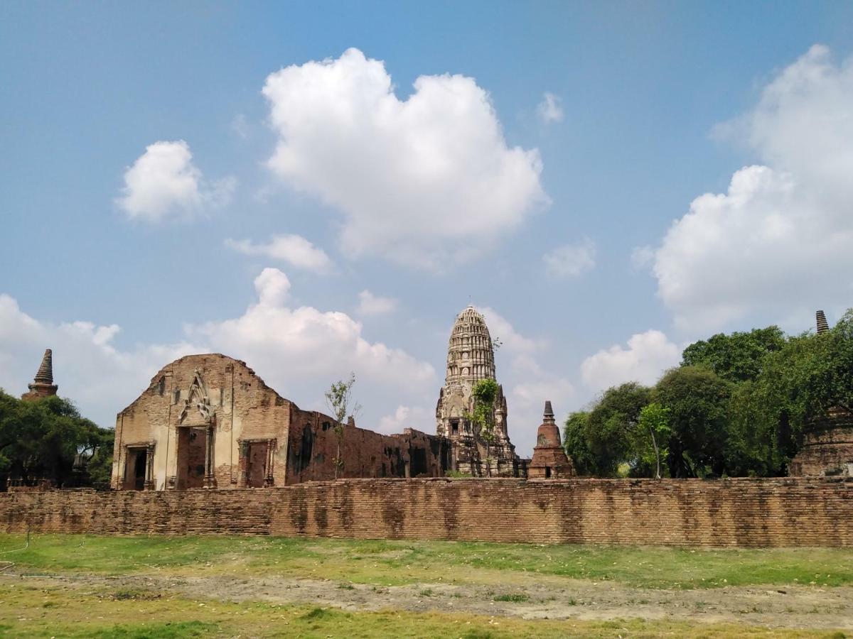 Zleepinezz Hostel Phra Nakhon Si Ayutthaya Esterno foto